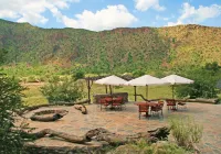 Khowarib Lodge - ที่มีที่จอดรถ