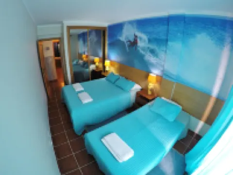 Supertubos Beach Hostel Hotel di Atouguia da Baleia