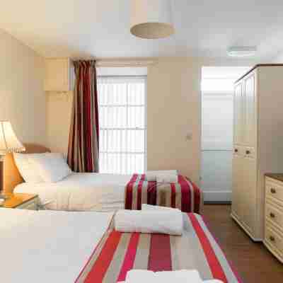 Marine Apartment Rooms