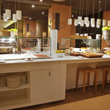 DoubleTree by Hilton Girona