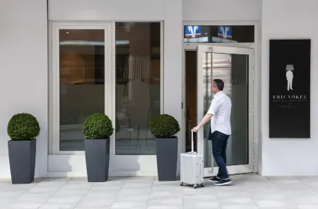 Eric Vökel Boutique Apartments - Hamburg Suites Отели рядом с достопримечательностью «Б-515»