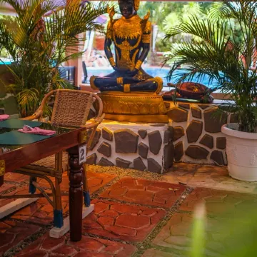 Deep Forest Garden Hotel