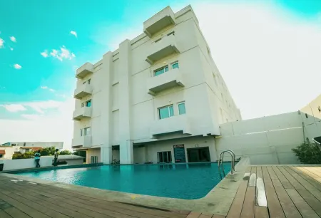 Poppys Hotel Madurai Отели рядом с достопримечательностью «Минкши Амман Темпл»