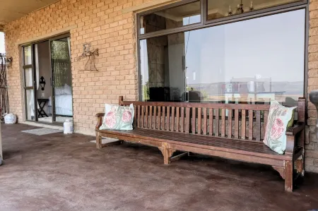 The Fat Mulberry Guest Farm