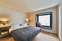 Warth52-W52 Apartments