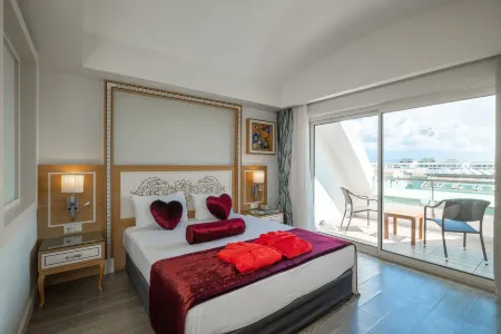 Crystal Waterworld Resort & Spa - Ultimate All Inclusive