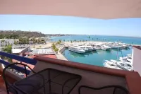 The Westmarine Waterfront Hotel - إطلالة على البحر