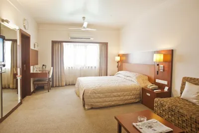 シルバー パレス ホテル レース・コース・ガーデン周辺のホテル