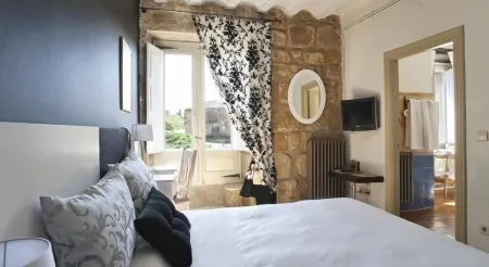 Hospedería Señorío de Briñas Отели рядом с достопримечательностью «Bodegas Bilbainas»