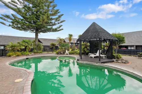 Wylie Court Motor Lodge - Jacuzzi