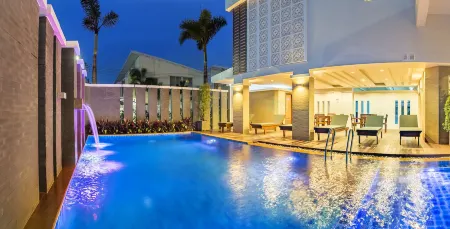 Ratana Apart-Hotel at Rassada Отели рядом с достопримечательностью «VR COMPUTER PHUKET»