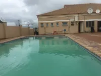 Warm Hands Hotel - 3-Star