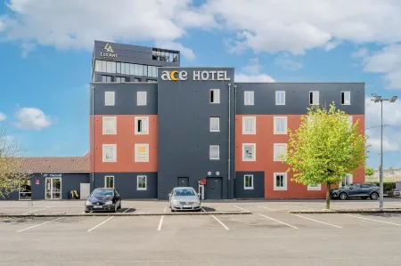 Ace Hotel Noyelles Отели в г. Френ-ле-Монтобан