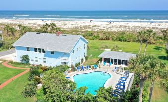 Beachfront Bed & Breakfast