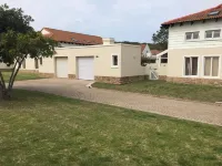 The Dunes Resort 80 & 69 Hotel a Keurboomstrand