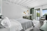 Niriides Resort