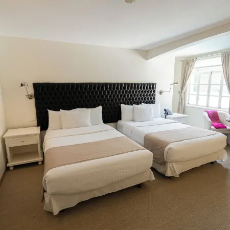 Casa Bonita Hotel & Luxury Residence