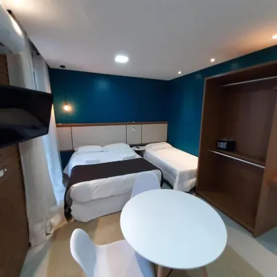 Residencial Praia Mar Hotels near Praia Brava