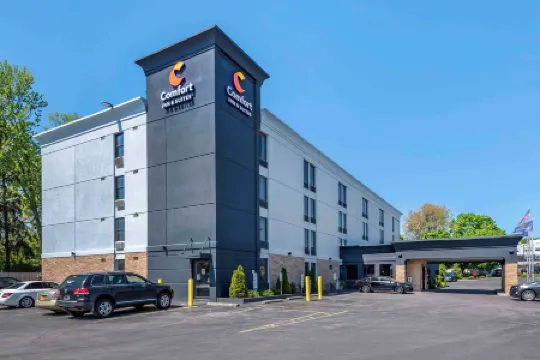 Comfort Inn & Suites Liverpool - Syracuse North Отели в г. Салина