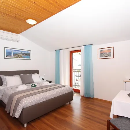 Rooms and Apartment Matosevic