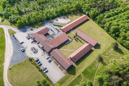 Hotel Hedemarken Отели в г. Grindsted