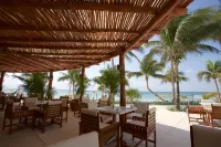 Akumal Bay Beach & Wellness Resort