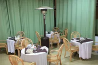 Sunshine Hotel - breakfast