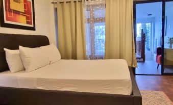 Appleton Little Paradise Beach Resort