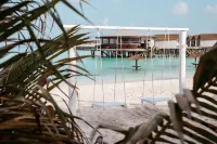 Centara Ras Fushi Resort & Spa Maldives - Bãi biển