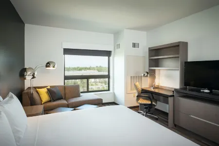 Hyatt House Anchorage Отели рядом с достопримечательностью «Captain Cook Monument»