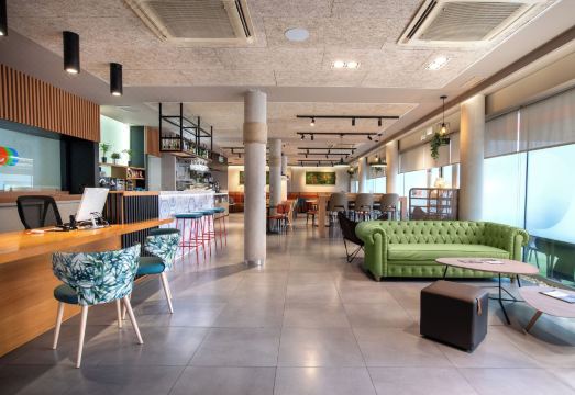 호텔 베드포유 팜플로나 썸네일