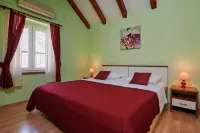 Apartments Ivica - Hot Tub