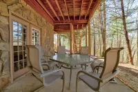 Hideaway in the Mountains