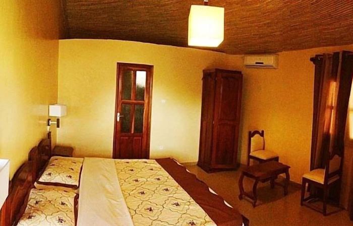 Hotel & Campement du Lac Rose