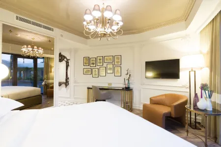 DoubleTree by Hilton Izmir Airport