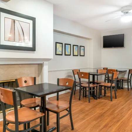 Best Western River Terrace