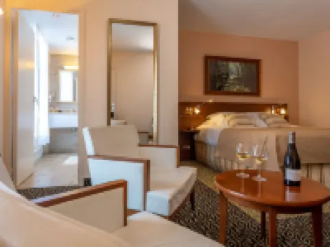 Hôtel Restaurant Famille Bourgeois "La Cote des Monts Damnés" Hotels in Sancerre