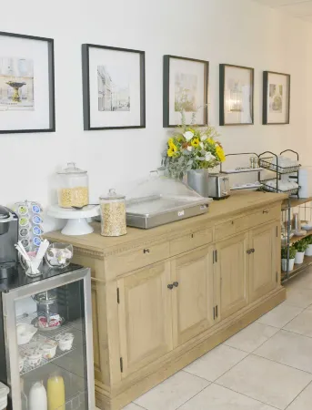 5th East Hall Bed & Breakfast Отели в г. Плезант Гров