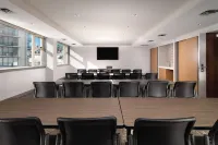 Chateau Victoria Hotel & Suites