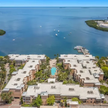 Beachside Resort & Residences