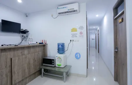 Amethyst Cengkareng Syariah Отели рядом с достопримечательностью «Pantjoran Chinatown PIK»