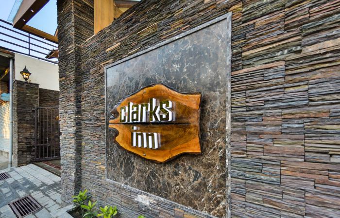 Clarks Inn Srinagar