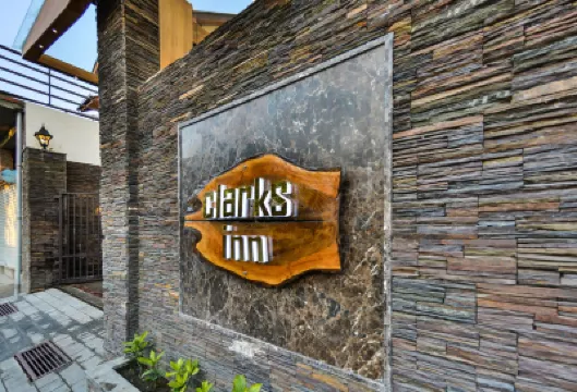 Clarks Inn Srinagar Hotels in 