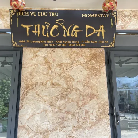 Thuong Da Riverside Homestay Отели рядом с достопримечательностью «Кантонский зал»