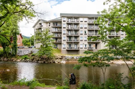 Twin Mountain Inn & Suites Отели в г. Пиджен Фордж