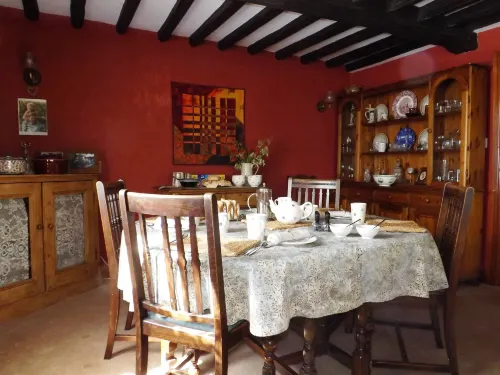 White Cottage Bed and Breakfast -  Privatzimmer