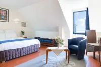Hôtel le Chevalier Gambette فنادق في Ambon