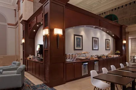 SpringHill Suites Baltimore Downtown/Inner Harbor Отели рядом с достопримечательностью «Аквариум Нешнел»