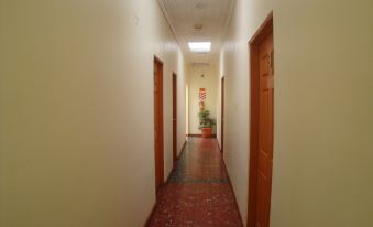 Hotel la Guaria Inn & Suites