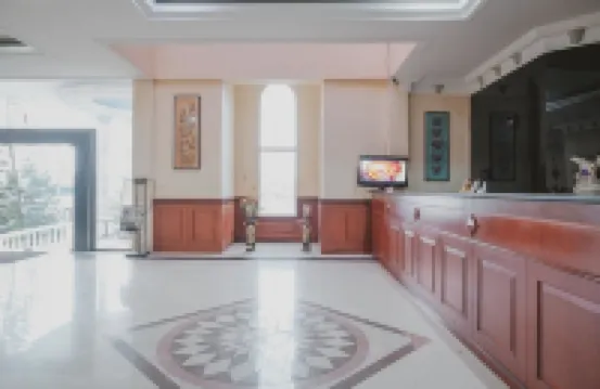 RedDoorz Premium @ Jalan Pal 10 Jambi Hotels in Kota Baru